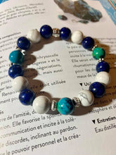 Charger l'image dans la galerie, Bracelet le lapis lazuli , la chrysocolle et la Howlite