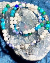 Charger l'image dans la galerie, Bracelet 3 tours - Pierre de lune, Sodalite, Chysocolle et Amazonite