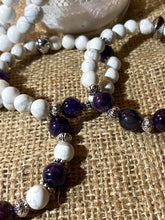 Charger l&#39;image dans la galerie, Bracelets en Howlite et Amethyste
