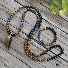 Charger l'image dans la galerie, Ensemble Mala de 108 perles et son bracelet  Lapis, œil de tigre , chysocolle et onyx
